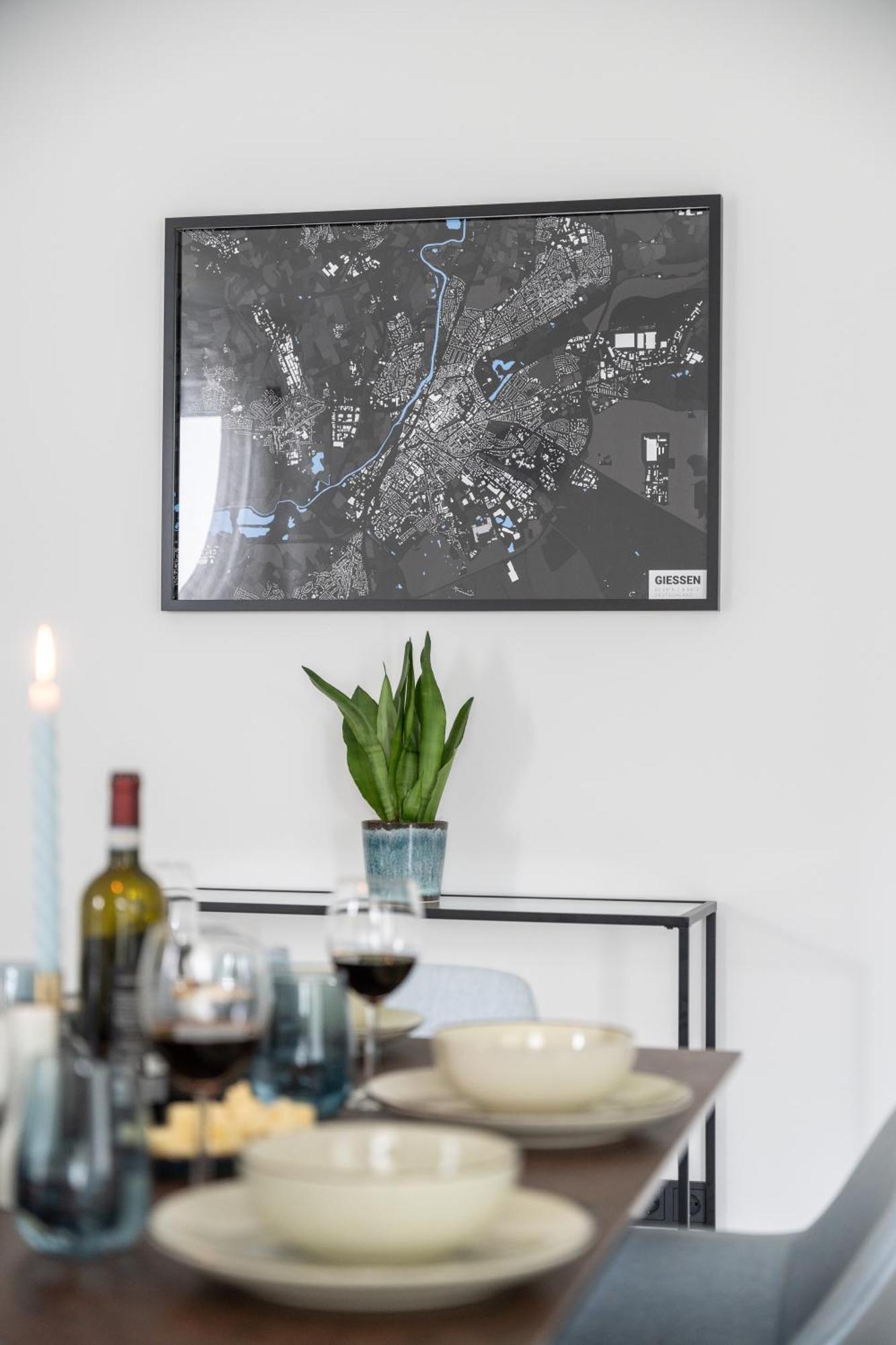 Zentral - Fuer 6 - 2X Frei Parken - Terrasse Apartment Gießen Екстериор снимка