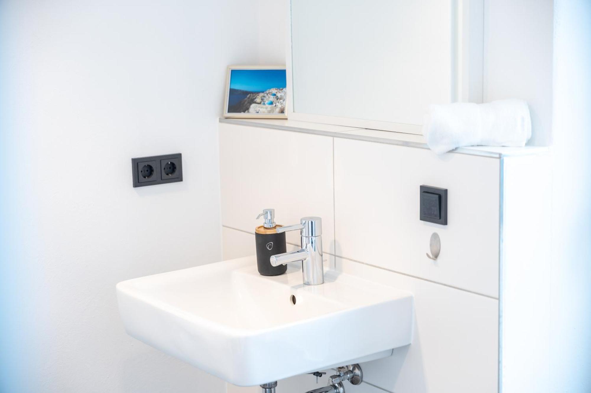 Zentral - Fuer 6 - 2X Frei Parken - Terrasse Apartment Gießen Екстериор снимка